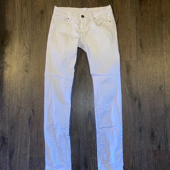 Juniors size 5 NV white jeans - Picture 1 of 7